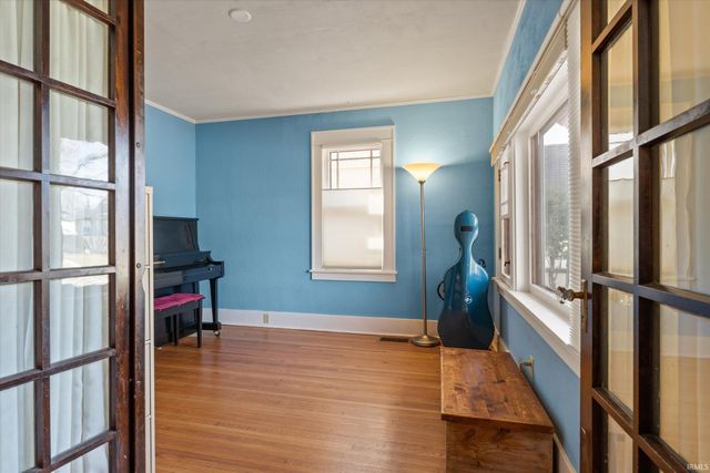 212 Marquette Avenue, South Bend, IN 46617