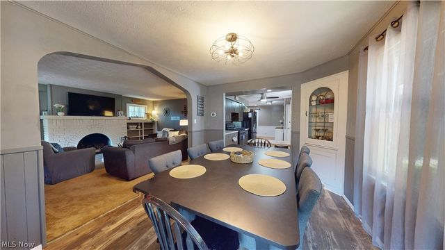 6061 Chapel Road, Madison, OH 44057