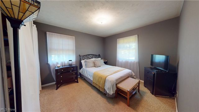 6061 Chapel Road, Madison, OH 44057