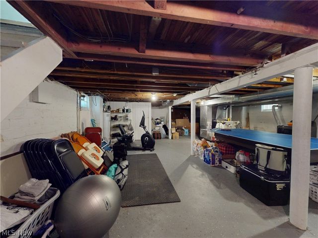 6061 Chapel Road, Madison, OH 44057