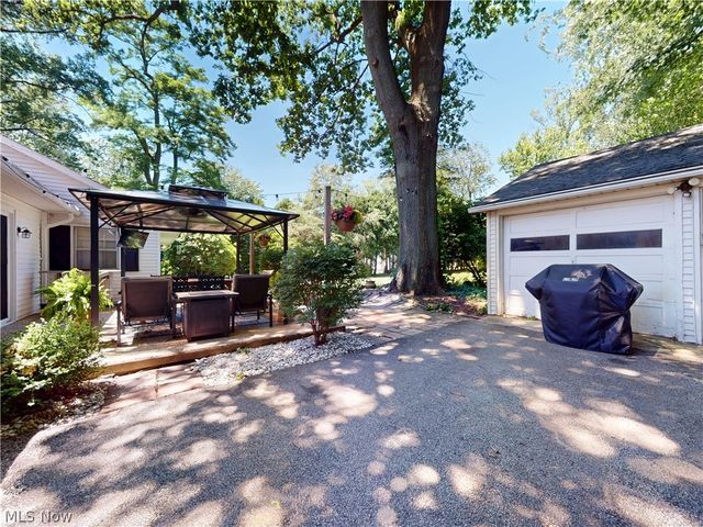 6061 Chapel Road, Madison, OH 44057