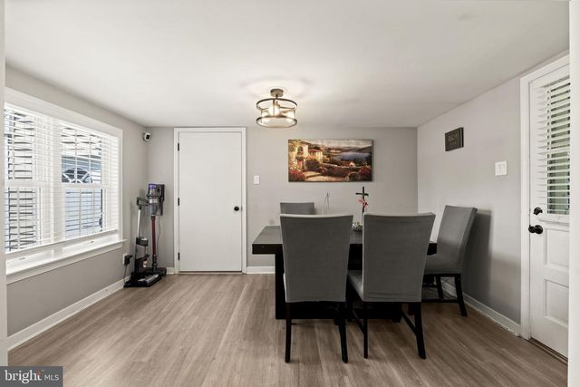 1329 W COUNTY LINE RD, Hatboro, PA 19040