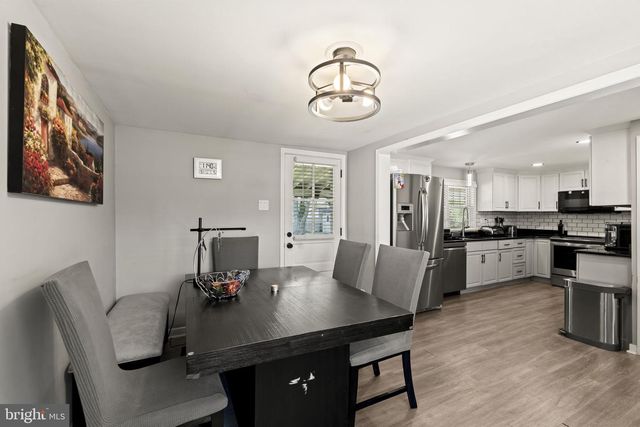 1329 W COUNTY LINE RD, Hatboro, PA 19040