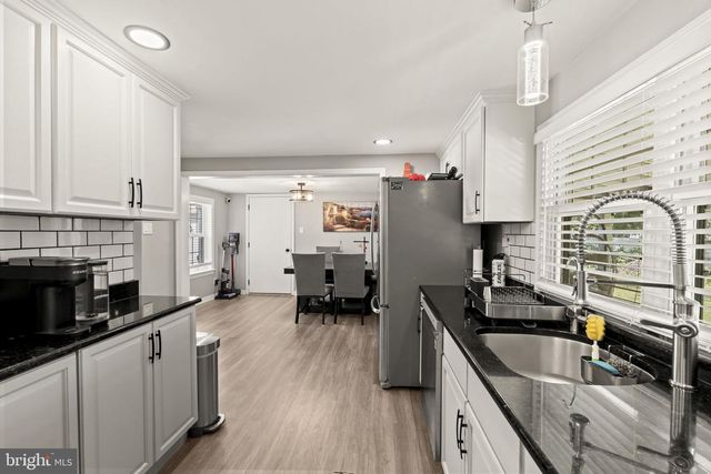 1329 W COUNTY LINE RD, Hatboro, PA 19040
