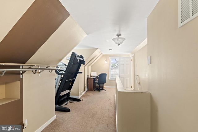 1329 W COUNTY LINE RD, Hatboro, PA 19040