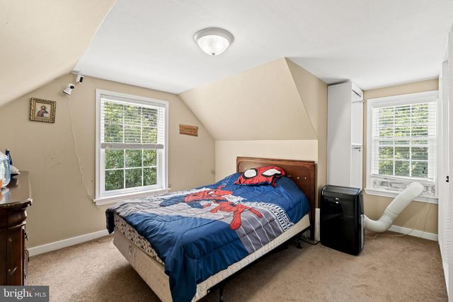 1329 W COUNTY LINE RD, Hatboro, PA 19040