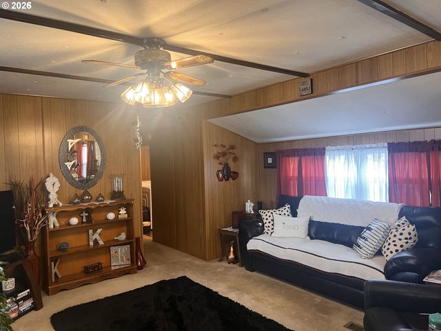 522 Se 199TH Ave, Portland, OR 97233