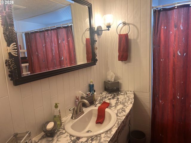 522 Se 199TH Ave, Portland, OR 97233