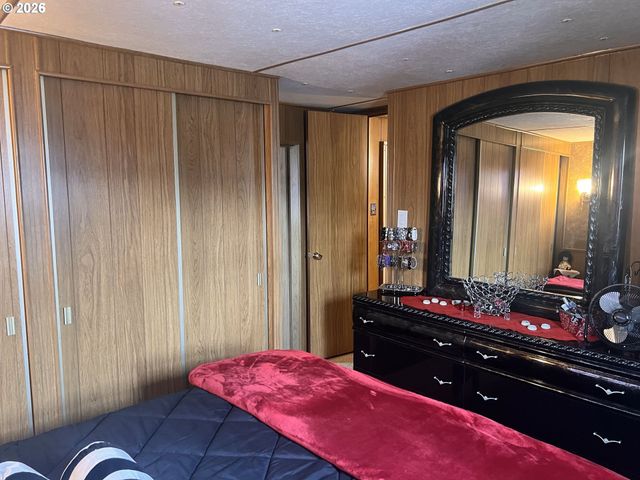 522 Se 199TH Ave, Portland, OR 97233