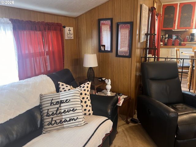 522 Se 199TH Ave, Portland, OR 97233