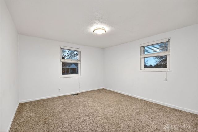 556 Shadowlawn Avenue, Dayton, OH 45419