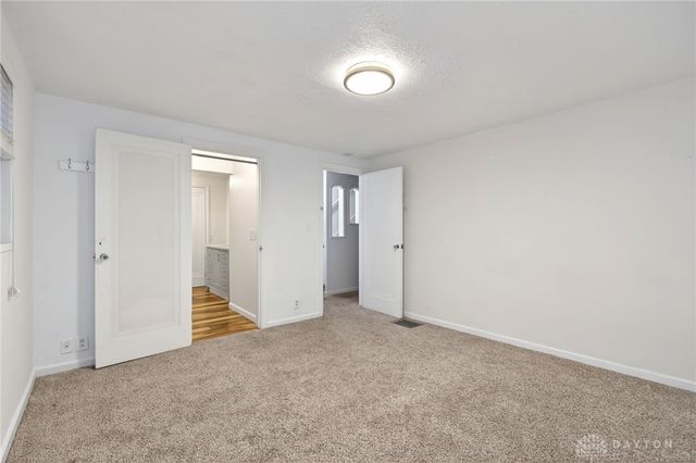 556 Shadowlawn Avenue, Dayton, OH 45419