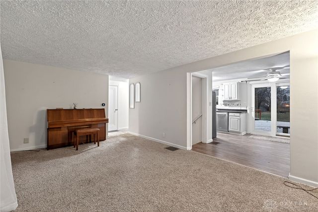 556 Shadowlawn Avenue, Dayton, OH 45419