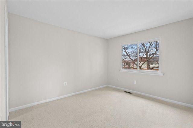 1360 BARNABY TER SE, Washington, DC 20032