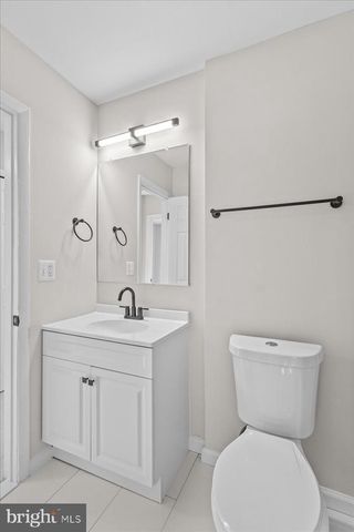 1360 BARNABY TER SE, Washington, DC 20032