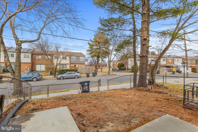 1360 BARNABY TER SE, Washington, DC 20032