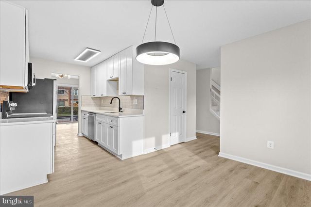 1360 BARNABY TER SE, Washington, DC 20032