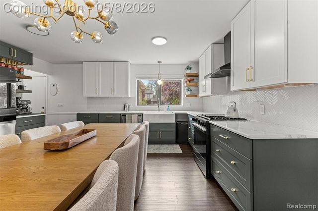 34048 Fonville Drive, Livonia, MI 48152