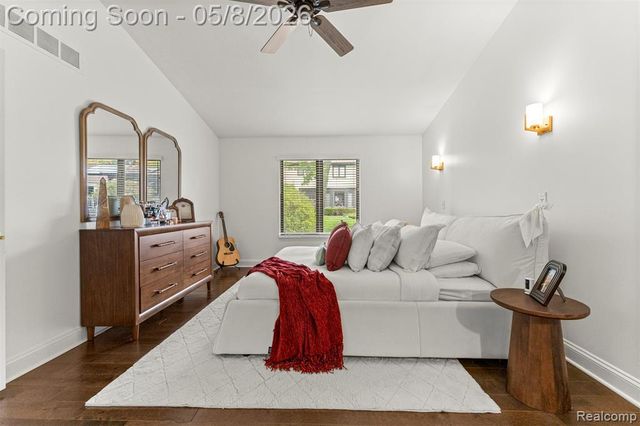 34048 Fonville Drive, Livonia, MI 48152