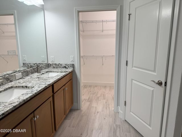 263 Island Breeze Avenue, Daytona Beach, FL 32124