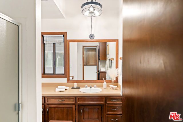 2171 Mckain Street, Calabasas, CA 91302