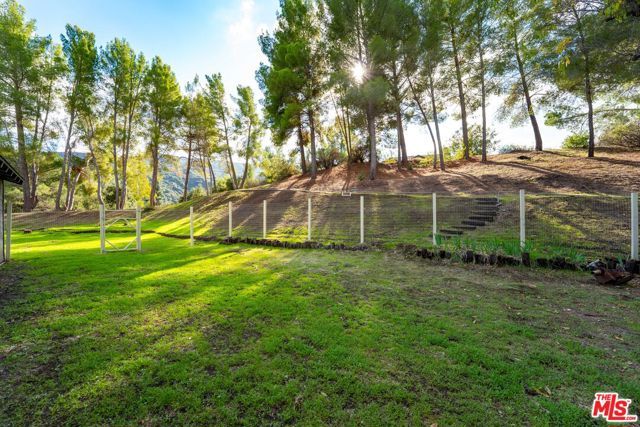 2171 Mckain Street, Calabasas, CA 91302