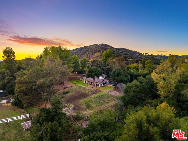 2171 Mckain Street, Calabasas, CA 91302