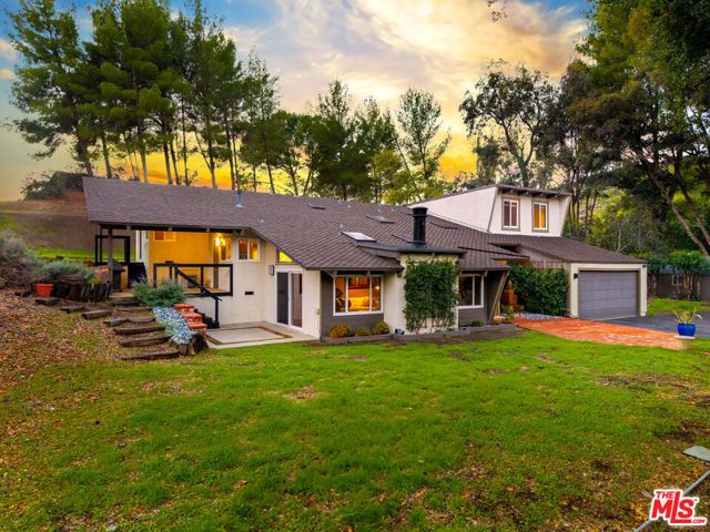 2171 Mckain Street, Calabasas, CA 91302