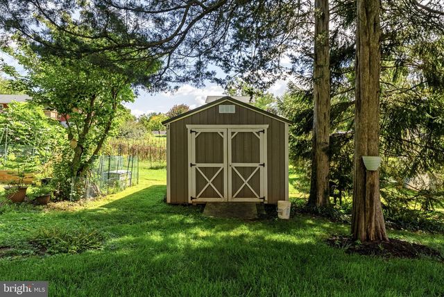 7101 WESTMORELAND DR, Warrenton, VA 20187
