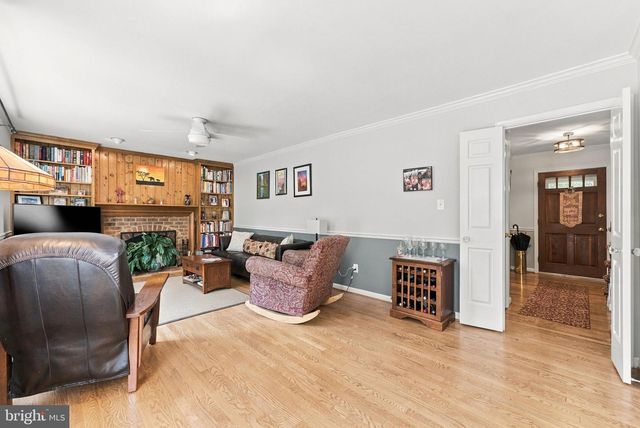 7101 WESTMORELAND DR, Warrenton, VA 20187
