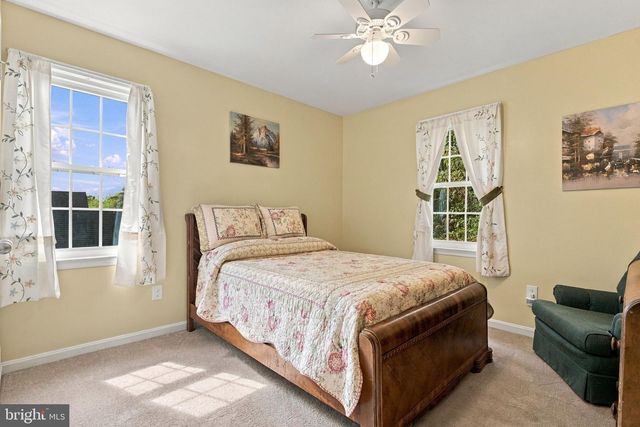 7101 WESTMORELAND DR, Warrenton, VA 20187