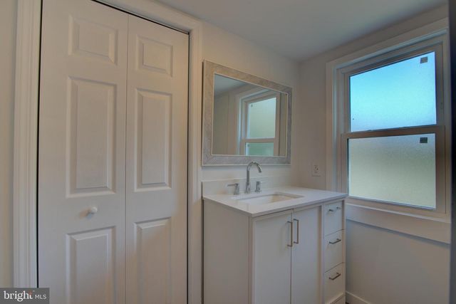 10061 KINGS, Montross, VA 22520