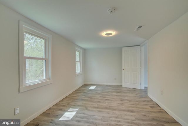 10061 KINGS, Montross, VA 22520