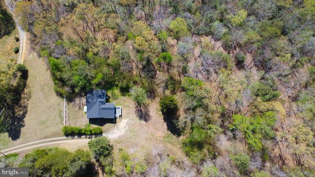 10061 KINGS, Montross, VA 22520