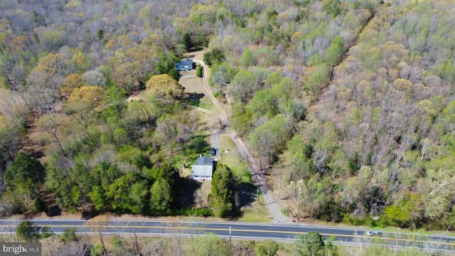 10061 KINGS, Montross, VA 22520