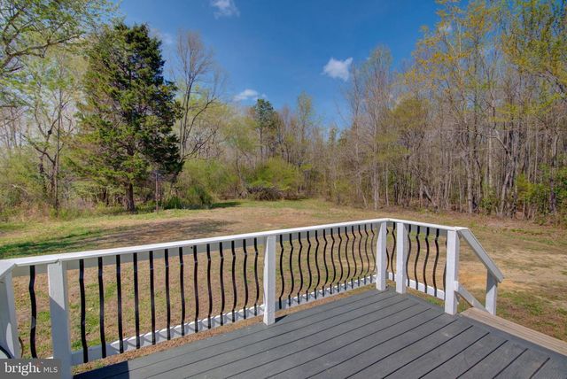 10061 KINGS, Montross, VA 22520