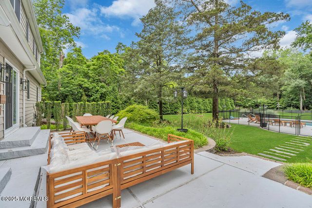 1570 Beaver Hollow Drive, Toms River, NJ 08755