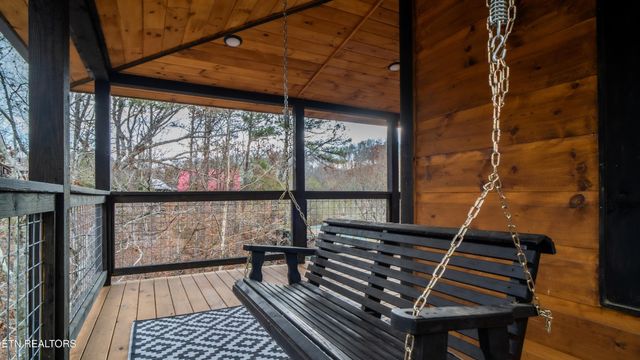233 Cherokee Path Way, Sevierville, TN 37876