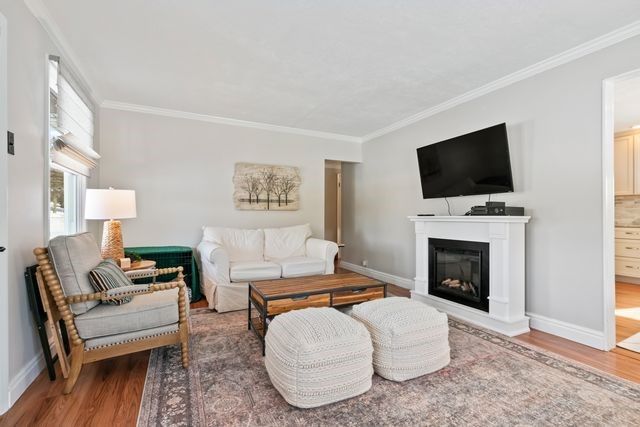 3130 E Hardies Rd, Hampton, PA 15044