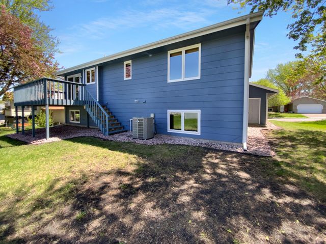 4984 S Park Drive, Savage, MN 55378