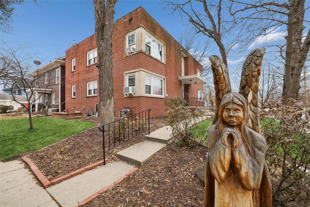 4230 Ingersoll Avenue 302, Des Moines, IA 50312