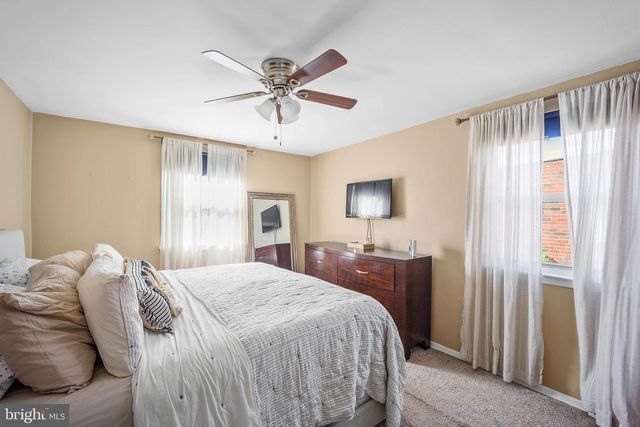 608 8TH AVE, Folsom, PA 19033