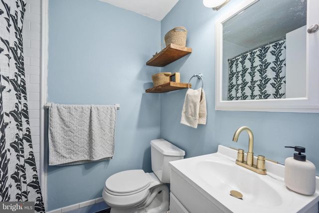 608 8TH AVE, Folsom, PA 19033