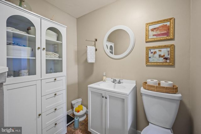 608 8TH AVE, Folsom, PA 19033