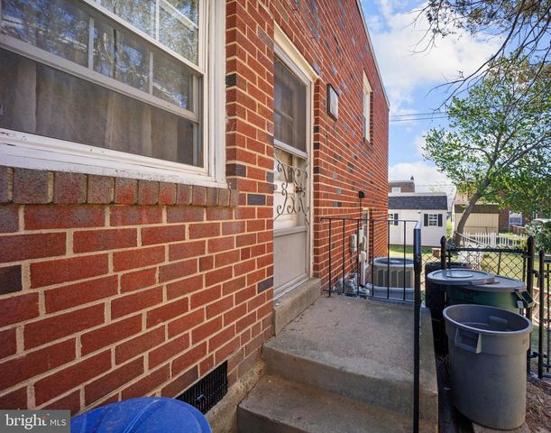 608 8TH AVE, Folsom, PA 19033