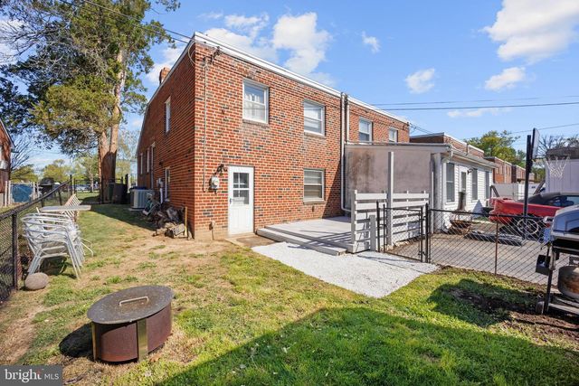 608 8TH AVE, Folsom, PA 19033