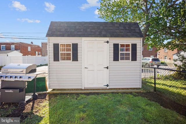 608 8TH AVE, Folsom, PA 19033