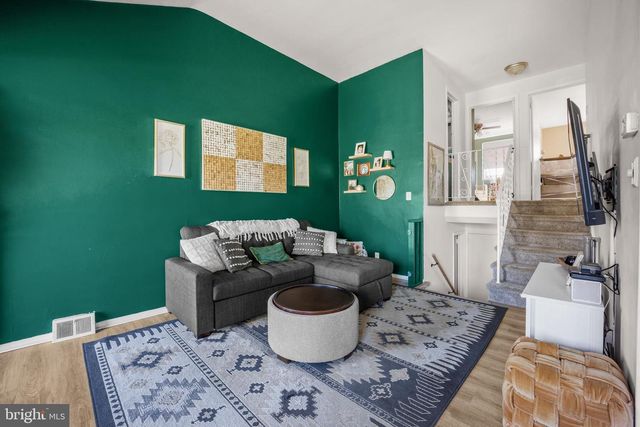 608 8TH AVE, Folsom, PA 19033