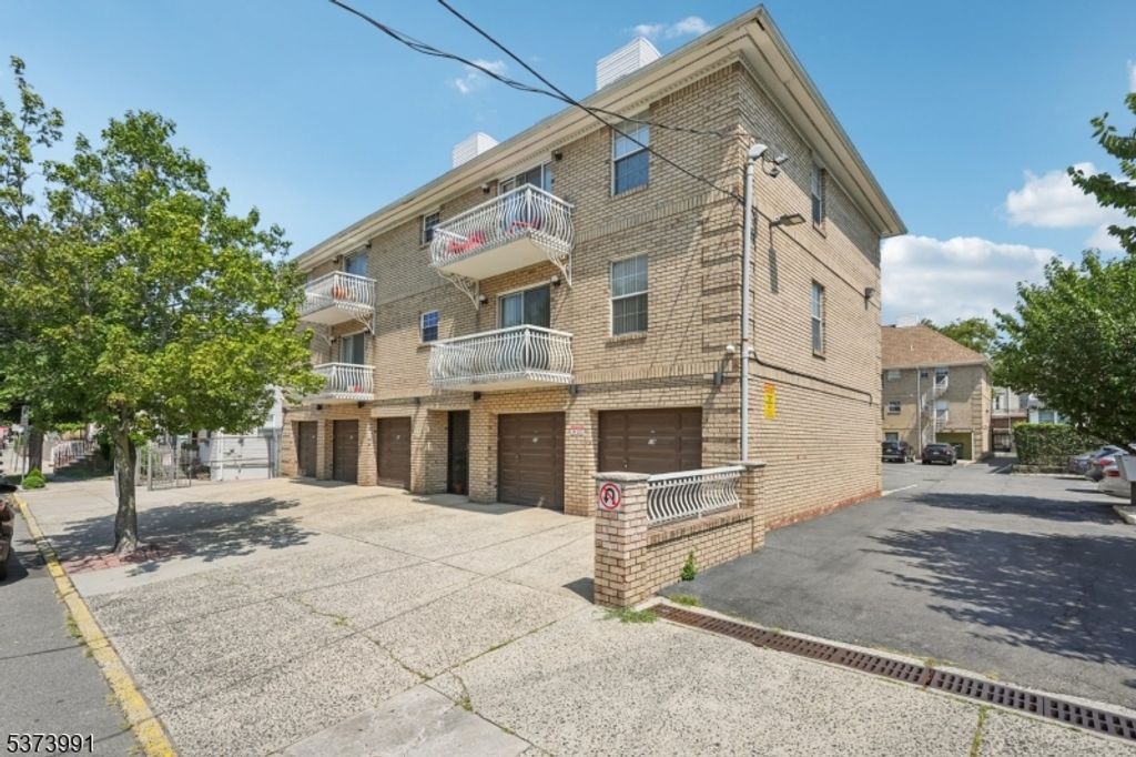272 Walnut St 21G, Newark City, NJ 07105