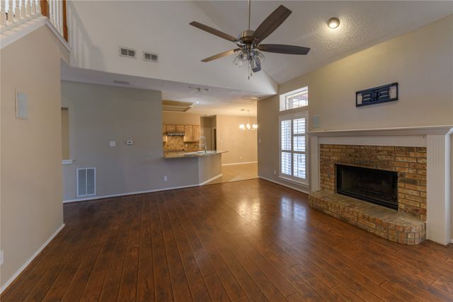 1812 Canoe Way, Carrollton, TX 75010